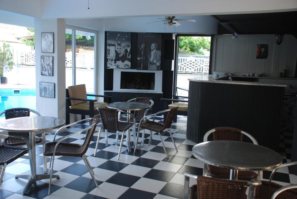 Hotel Doenmez ดาลยัน ภายนอก รูปภาพ